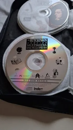 The Hutchinson Concise Multimedia Encyclopedia - Original 1994