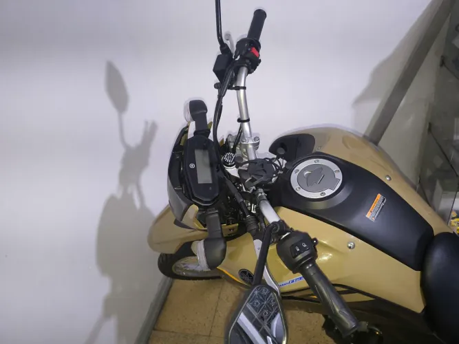 LANDER 2024 PRATICAMENTE ZERO, SEM DETALHES.