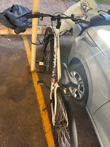 BICICLETA CALOI MTB ARO 26 COM FREIO A DISCO