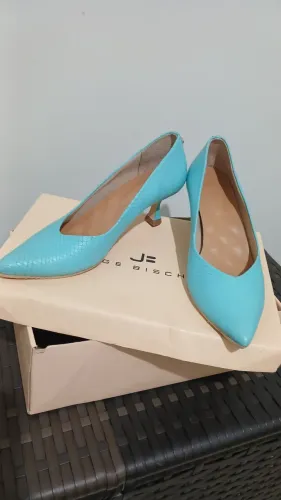 Vendo sapato Jorge Bischoff nunca usado azul ametista couro legítimo Valor :$ 300,00
