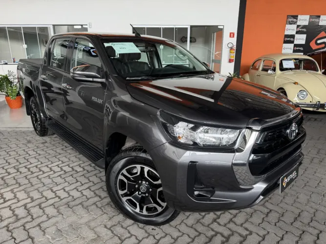 Toyota Hilux CD SRV 4X4 2.8 TDI Diesel Aut. 2023