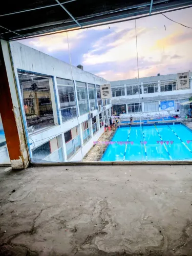 Aluga - se Salão 400mts²