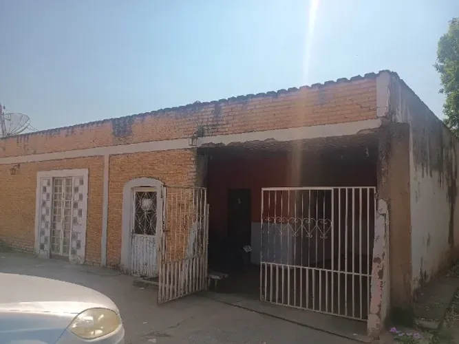 Casa a venda