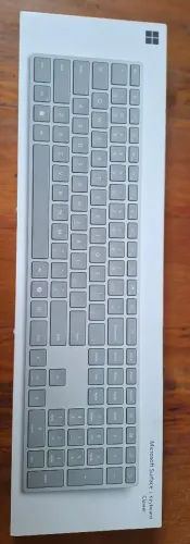 Microsoft Surface Keyboard ? Lacrado