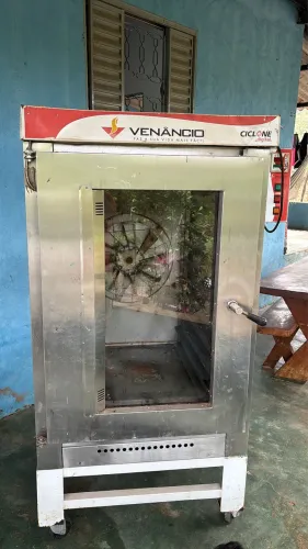 Vende se forno aceito propostas também telephone em alexania 