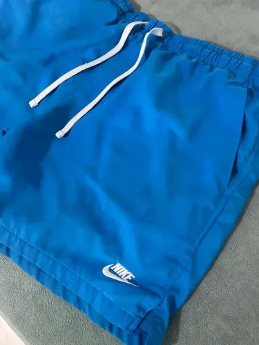 Bermuda nike praia