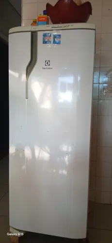Geladeira electrolux