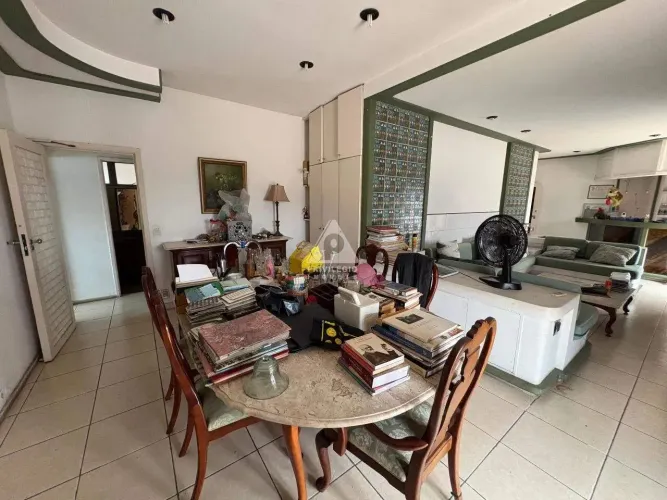 Venda: cobertura na Tijuca com 4 quartos (1 suíte), 3 varandas, Piscina e Portaria 24h
