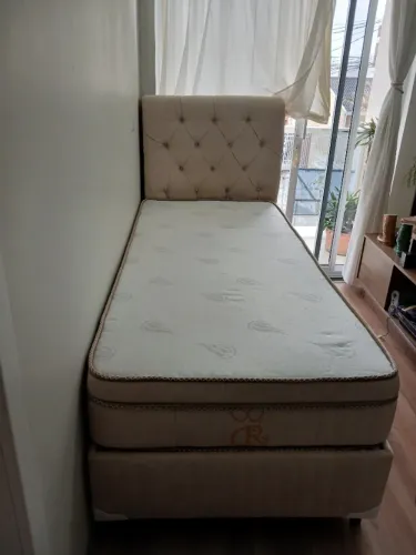 Cama box solteiro com sistema de massagem