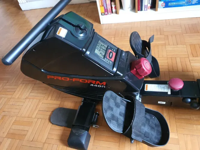 Simulador De Remo Proform 440r Dobrável Com 8 Níveis