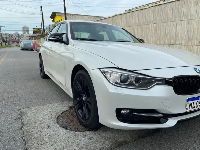 BMW 320I A Modern/sport TB 2.0/a.flex 16V 4P 2014