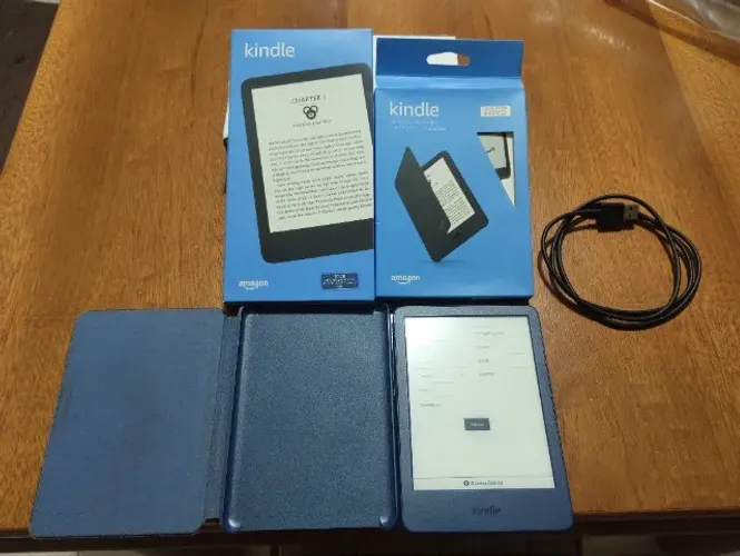 Kindle 11ª Geração Azul Denim, Na Caixa + Capa Original e cabo USB (Para Peças)