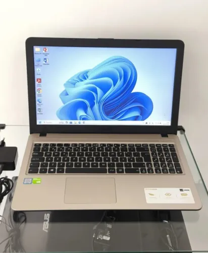 Notebook Asus X540U | i3-6006U | 4GB | 240GB SSD | MX110 | 15.6