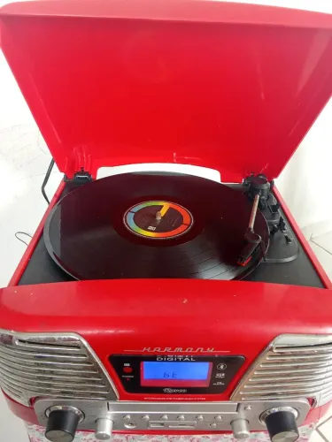 Vitrola Raveo Harmony Vermelho Vintage c Bt USB SD CD FM AUX