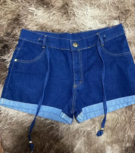 Short jeans com lycra tamanho 42