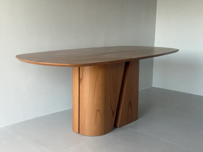 Mesa Jacaúna nunca usada 