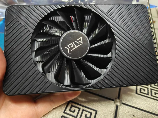 Placa de Vídeo Gamer NVIDIA GTX750TI-4G - 4GB GDDR5 Full HD 399 R$ novo zero na caixa.
