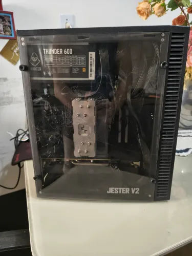 Computador AMD Ryzen 5 4500 e Placa de Vídeo Mancer RX 5600