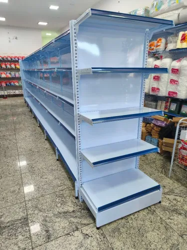 Gôndolas a pronta entrega