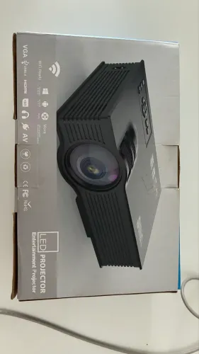 LED PROJECTOR UC68 PERFEITO ESTADO!!