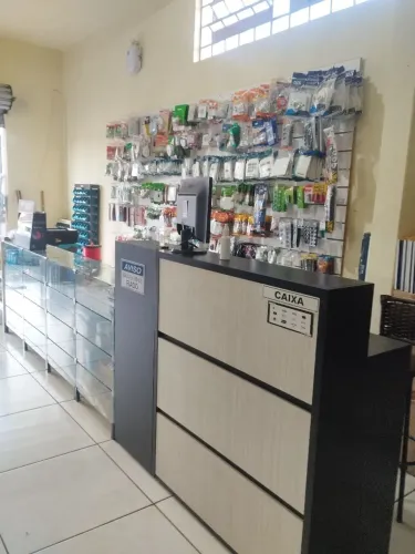 Vende+se um aloja de material elétrico e hidráulica.