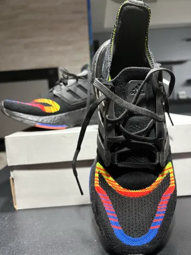 Adidas ultraboost 22 original