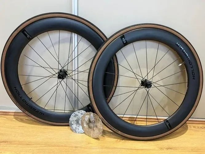 Rodas Carbono Hollowgram 64 SL KNØT disc tubeless