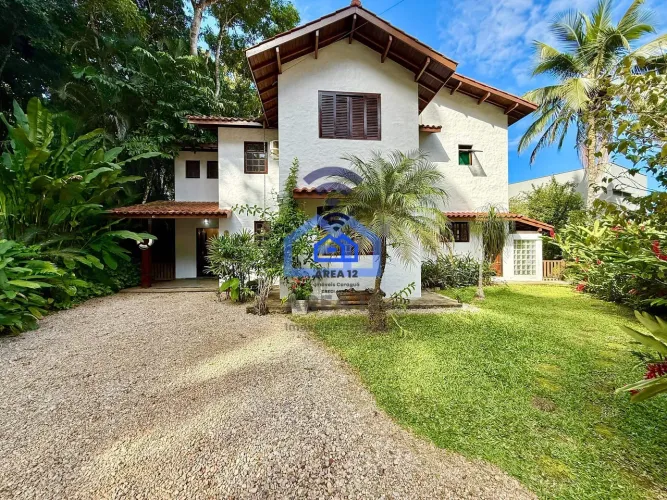 Casa a Venda no Condomínio Cocanha - Caraguatatuba