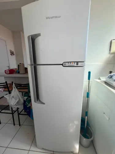 Vendo - Geladeira Brastemp Frost Free (com defeito*)