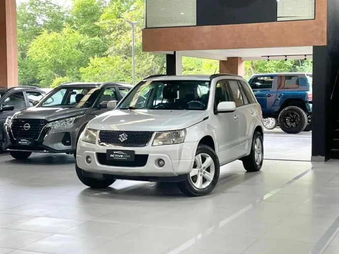 Suzuki Grand Vitara 2.0 16V 4x2/4x4 5P Aut. 2010