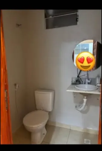 ALUGA-SE SALA COMERCIAL