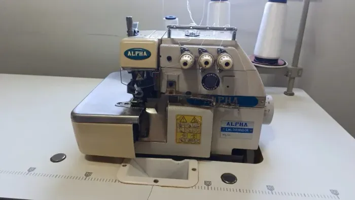Overlock Industrial Alpha modelo LH-3-504M204