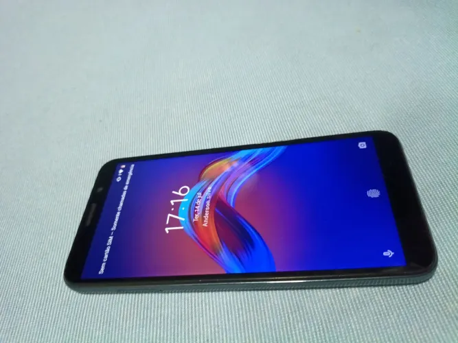 Motorola E6 play