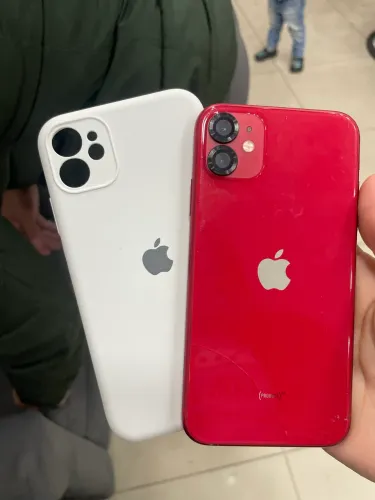 iPhone 11