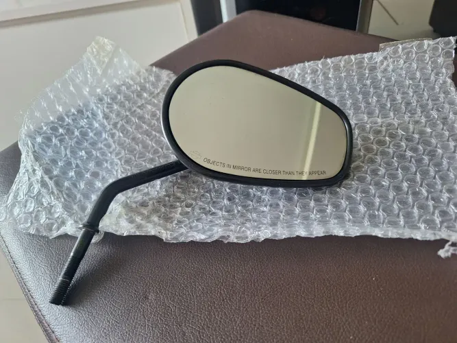 Espelho Retrovisor HARLEY DAVIDSON 883 IRON (LADO DIREITO)ORIGINAL 