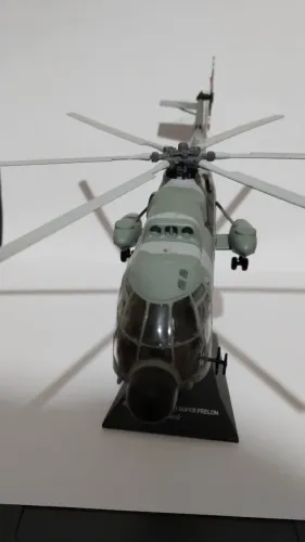 Miniatura Helicóptero Militar