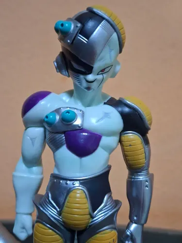 ACTION FIGURE DRAGON BALL Z MECA FREEZA