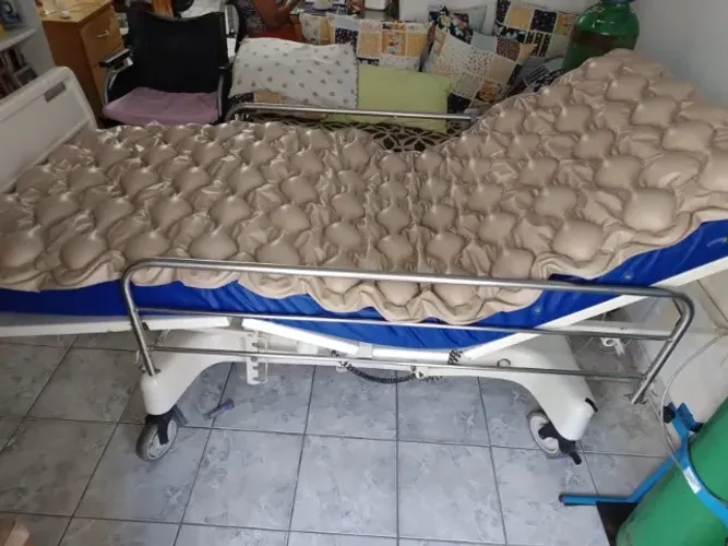 Cama hospitalar elétrica + colchão pneumático