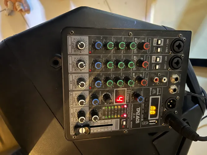 Som completo ativo jbl Eon 615 +mesa de som com Bluetooth 