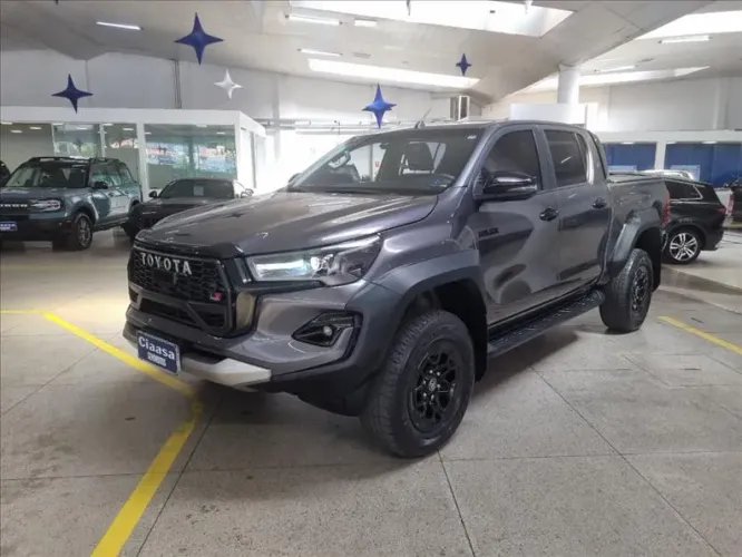 Toyota Hilux CD Gr-s 4X4 2.8 TDI Dies. Aut. 2024