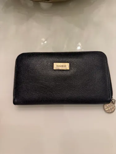Vendo carteira Dumond - cor preta com zíper.