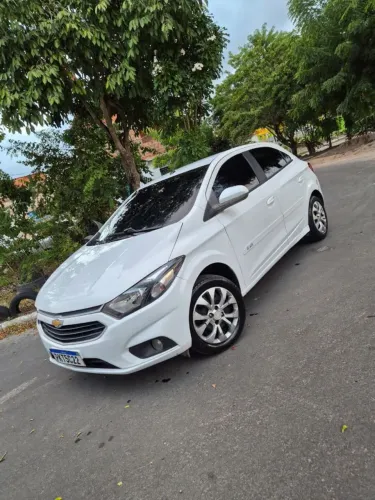 Chevrolet Onix Hatch LT 1.4 8V Flex Mec. 4P 2018