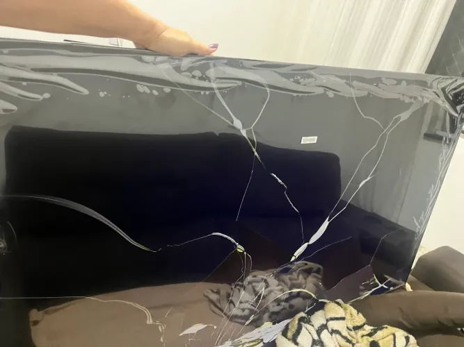 Tv semp 42 - modelo 43s42 com tela quebrada