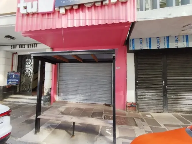 Loja para locação com 82m2 de área privativa no centro de Porto Alegre....