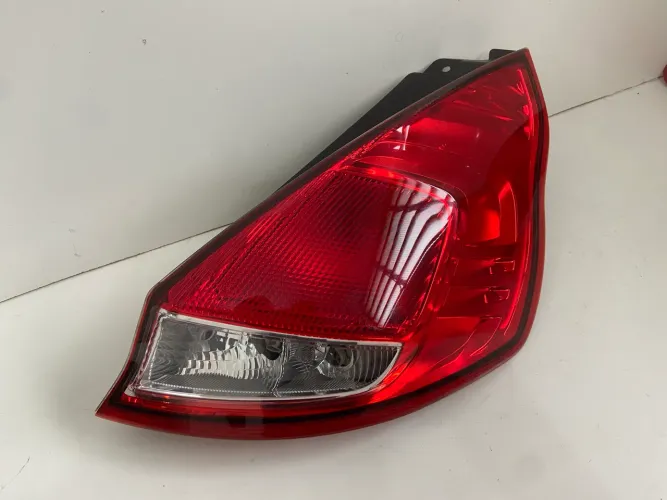 Lanterna Traseira New Fiesta Hatch 2014 2015 Á 2021 Lado Direito Original