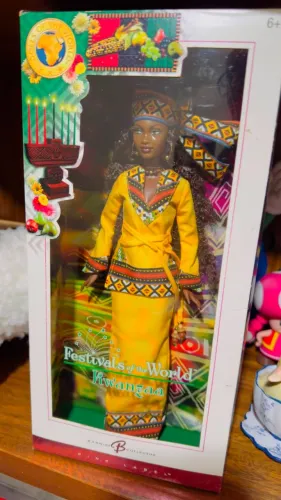 BARBIE COLLECTOR FESTIVALS OF THE WORLD - KWANZA - NRFB