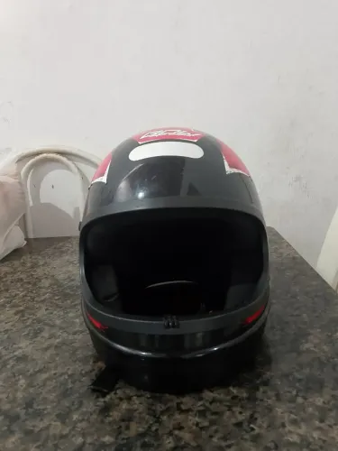 Vendo capacete valor 60