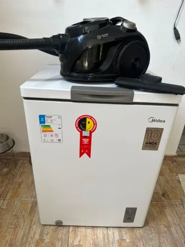 COMBO FREEZER E ASPIRADOR semi-novos