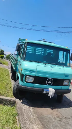 Vende-se caminhão 608