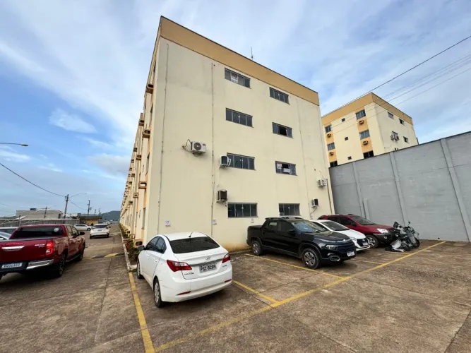 ? ALUGA-SE APARTAMENTO - RESIDENCIAL TARCISO SCHETTINO